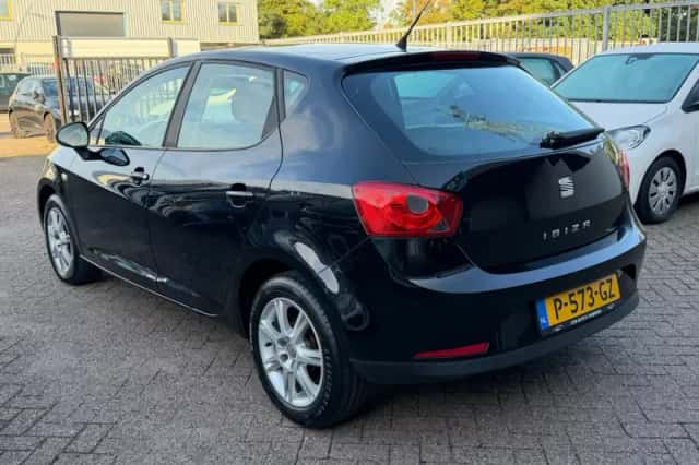 SEAT Ibiza (2010) thumbnail 6