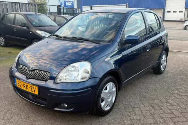 Toyota Yaris (2005) thumbnail 4