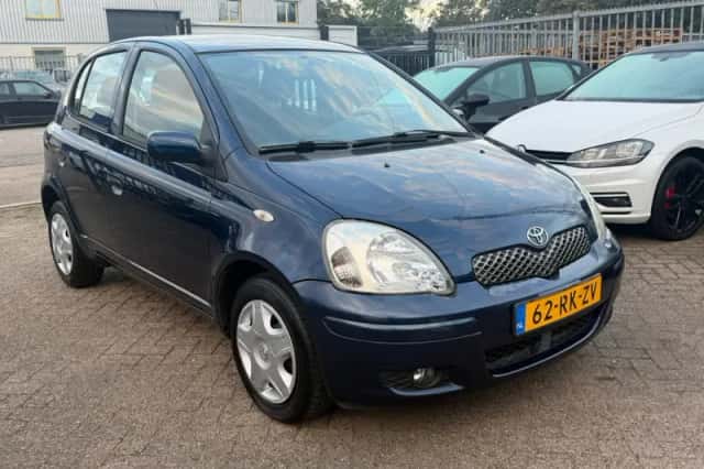 Toyota Yaris (2005) thumbnail 5
