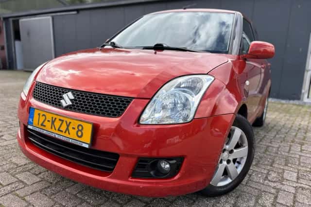 Suzuki Swift (2009) thumbnail 1