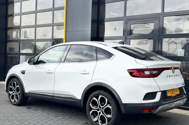 Renault Arkana (2023) thumbnail 5
