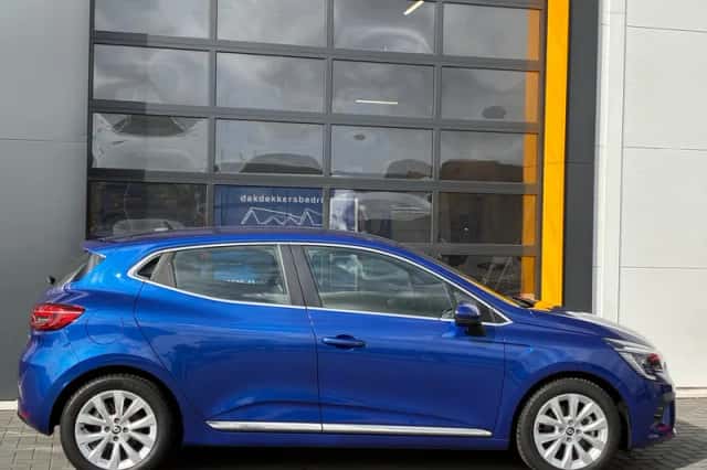 Renault Clio (2022) thumbnail 3