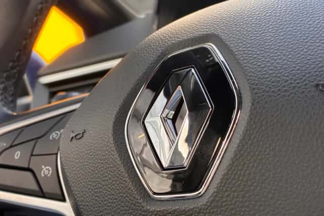 Renault Clio (2022) thumbnail 6