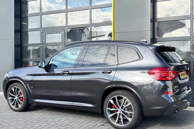 BMW X3 (2021) thumbnail 5