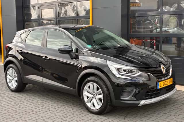 Renault Captur (2021) thumbnail 1