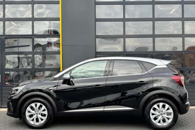Renault Captur (2021) thumbnail 3