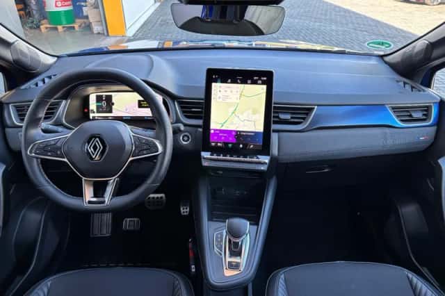 Renault Captur (2024) thumbnail 4