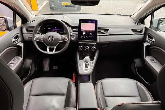 Renault Captur (2020) thumbnail 4