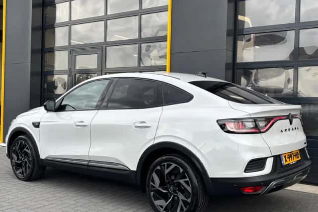 Renault Arkana (2023) thumbnail 5
