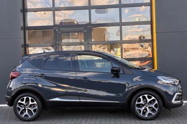 Renault Captur (2020) thumbnail 3