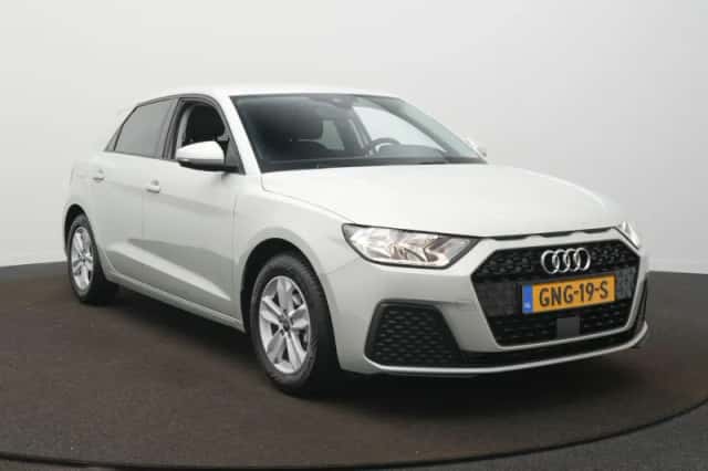 Audi A1 (2024) thumbnail 4