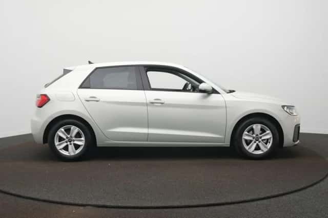 Audi A1 (2024) thumbnail 5