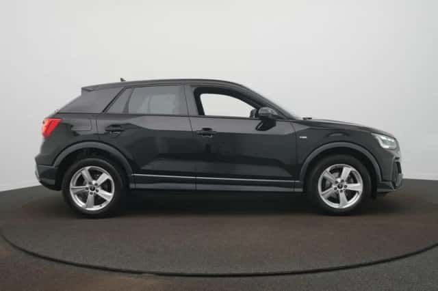 Audi Q2 (2025) thumbnail 5