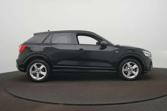 Audi Q2 (2025) thumbnail 5