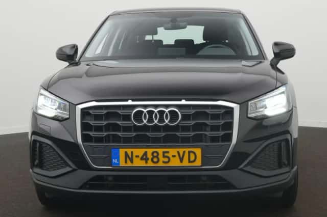 Audi Q2 (2022) thumbnail 2
