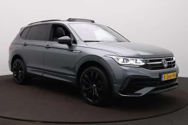 Volkswagen Tiguan All-Space (2023) thumbnail 3