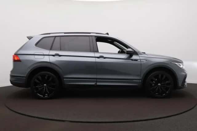 Volkswagen Tiguan All-Space (2023) thumbnail 4