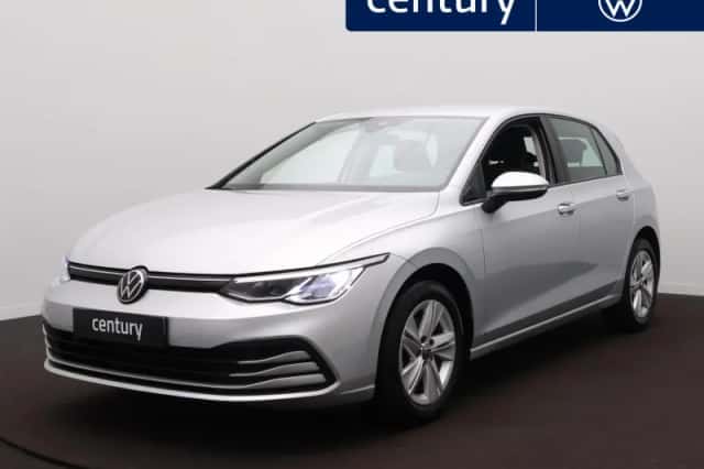 Volkswagen Golf (2023) thumbnail 1