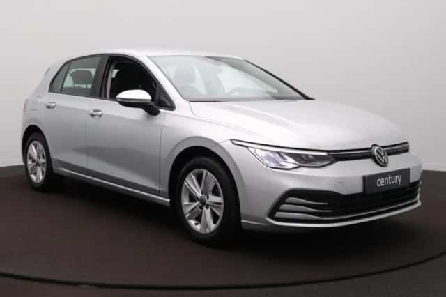 Volkswagen Golf (2023) thumbnail 3