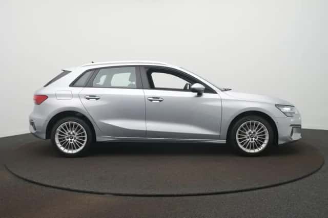 Audi A3 (2021) thumbnail 5