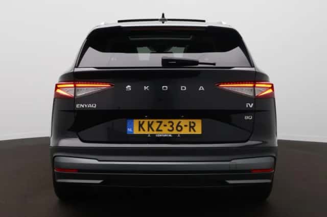 Škoda Enyaq (2023) thumbnail 6