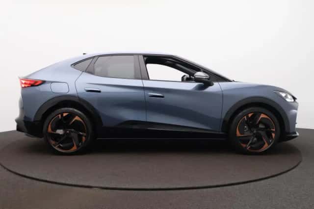 CUPRA Tavascan (2025) thumbnail 4