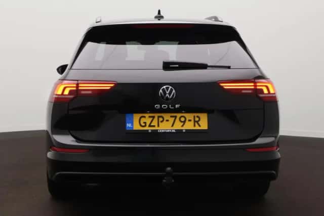 Volkswagen Golf (2025) thumbnail 6