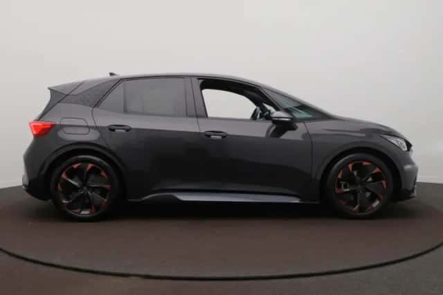 CUPRA Born (2023) thumbnail 4