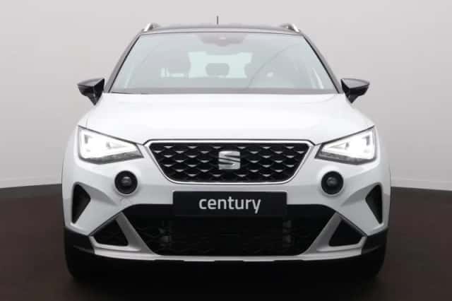 SEAT Arona (2024) thumbnail 2