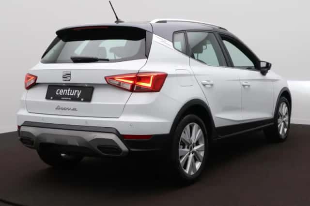 SEAT Arona (2024) thumbnail 5