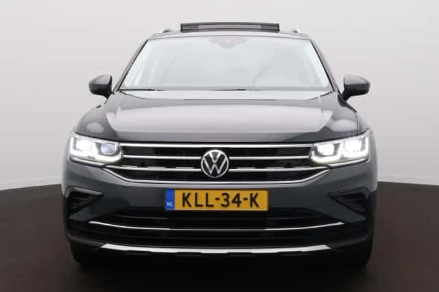 Volkswagen Tiguan (2022) thumbnail 2