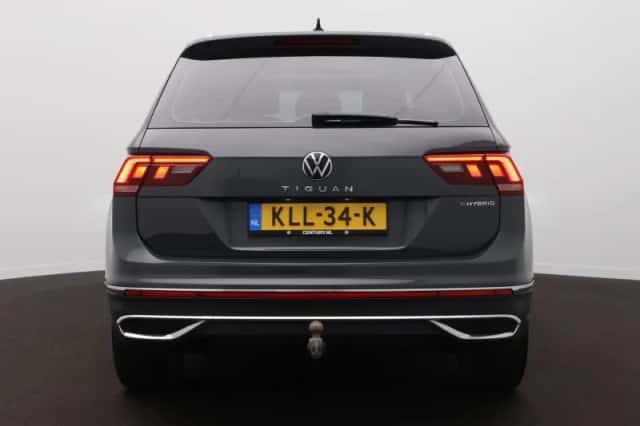 Volkswagen Tiguan (2022) thumbnail 6