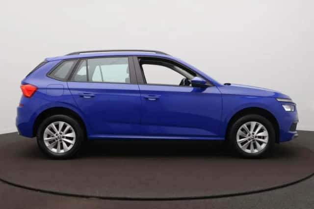 Škoda Kamiq (2023) thumbnail 4