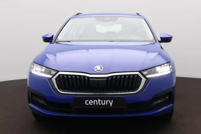 Škoda Octavia (2023) thumbnail 2