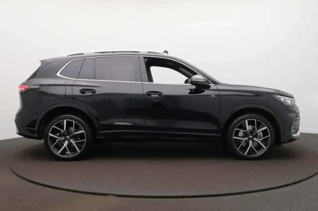 Volkswagen Tiguan (2025) thumbnail 4
