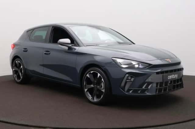 CUPRA Leon (2024) thumbnail 3