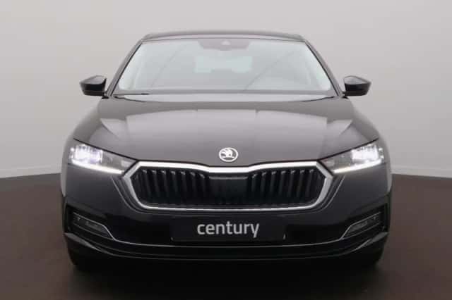 Škoda Octavia (2024) thumbnail 2