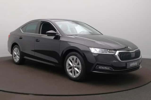 Škoda Octavia (2024) thumbnail 3