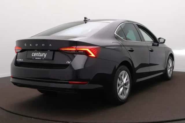 Škoda Octavia (2024) thumbnail 6