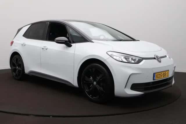 Volkswagen ID.3 (2026) thumbnail 3