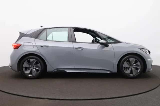 CUPRA Born (2023) thumbnail 4