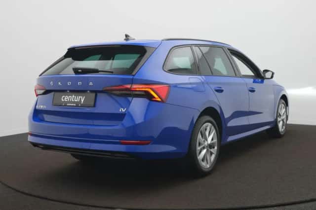 Škoda Octavia (2023) thumbnail 5