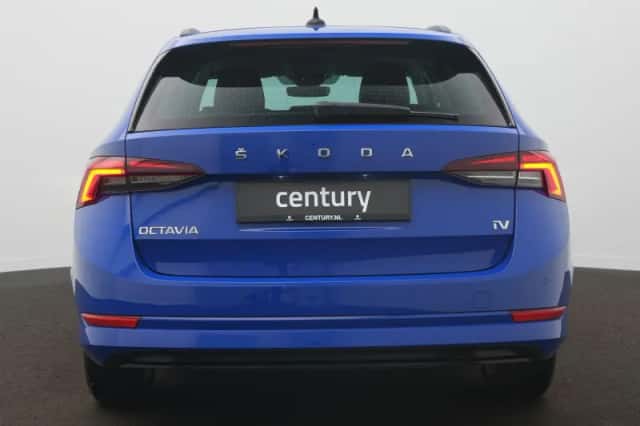 Škoda Octavia (2023) thumbnail 6