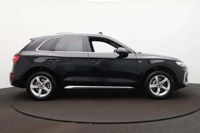 Audi Q5 (2024) thumbnail 4