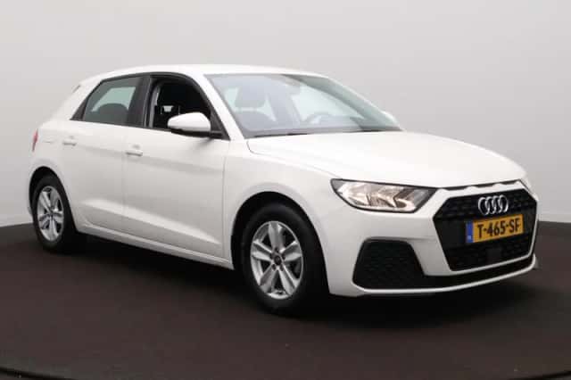 Audi A1 (2023) thumbnail 3