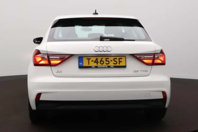 Audi A1 (2023) thumbnail 6