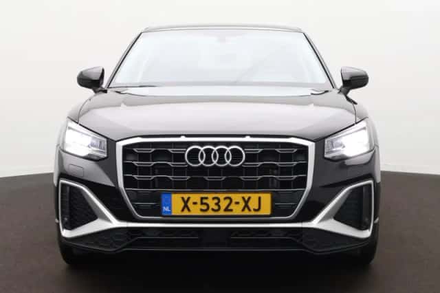 Audi Q2 (2023) thumbnail 2