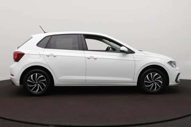 Volkswagen Polo (2024) thumbnail 4