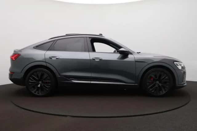 Audi Q8 e-tron (2024) thumbnail 4
