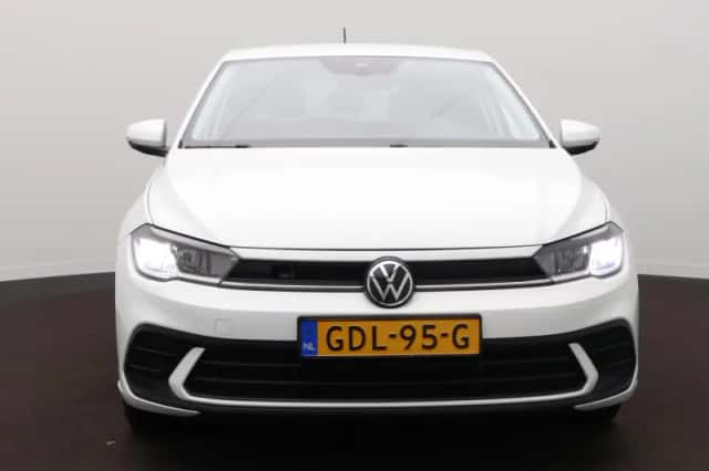 Volkswagen Polo (2024) thumbnail 2
